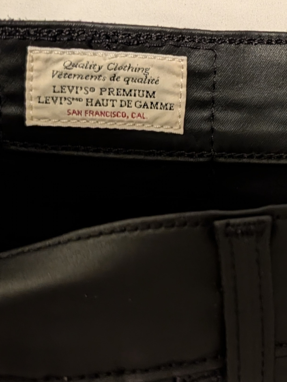 Levi's 724 Premium High Rise Straight Faux Leather Pants in Black 29x32 NWOT - Picture 6 of 16